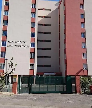 Apartment Grand Cocon Proche De La Frontignan